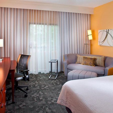 Courtyard By Marriott Huntsville University Drive Extérieur photo