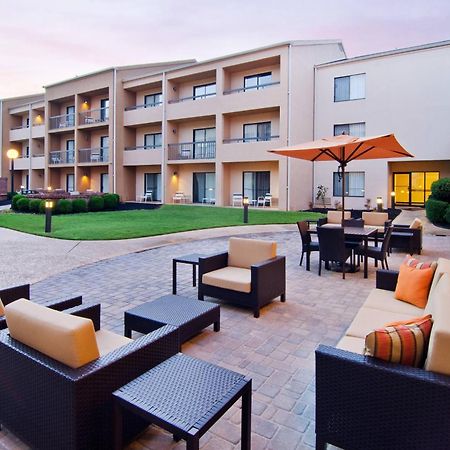 Courtyard By Marriott Huntsville University Drive Extérieur photo