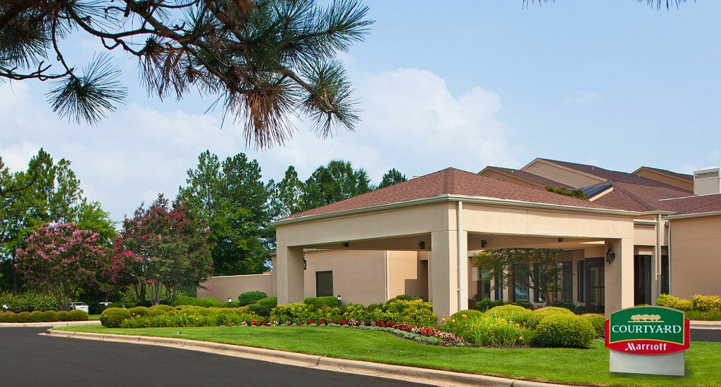 Courtyard By Marriott Huntsville University Drive Extérieur photo